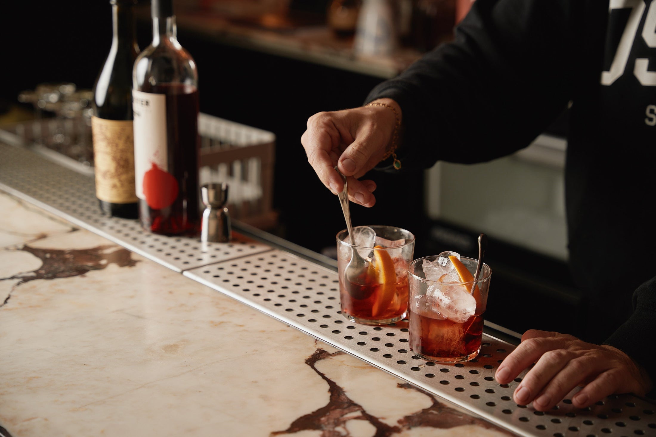 Därför blir din drink bättre med extra is